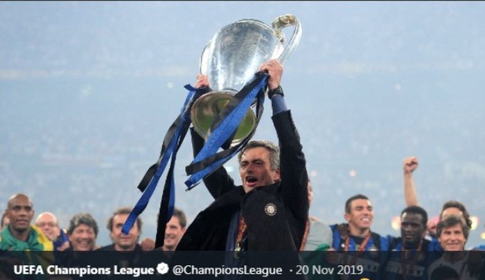 Jose Mourinho seusai mengantarkan Inter Milan  juara Liga Champions 2009-2010.