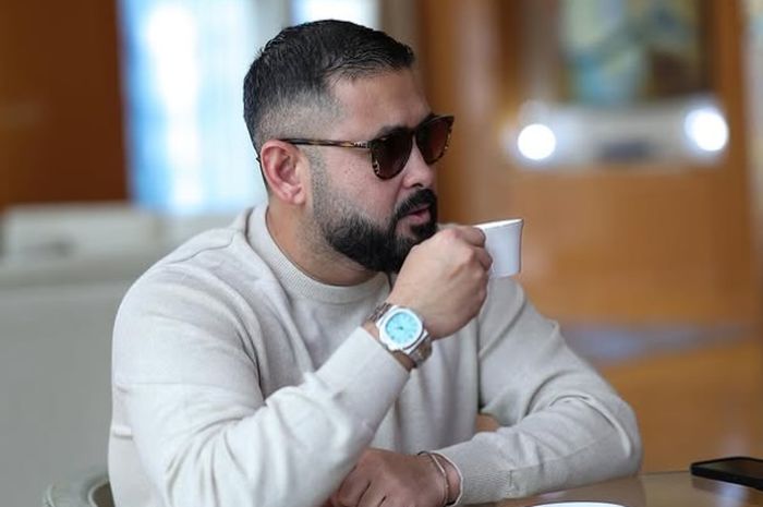Tunku Ismail Idris bin Sultan Ibrahim geram menyimak spekulasi soal naturalisasi Ferdy Druijf untuk memperkuat Timnas Malaysia yang sangat heboh dan sensasional.