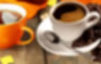 Sama-sama Mengandung Kafein, Mana sih yang Lebih Sehat antara Kopi dan Teh? Ini Jawabannya
