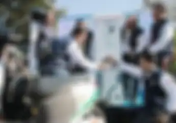 Bebas Polusi! Sambut  Era Masa Depan Motor LIstrik, BSN Konvoi Keliling Kota Semarang Gandeng PLN