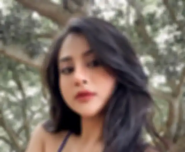 Tania Ayu 