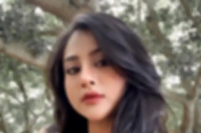 Tania Ayu 