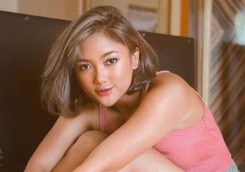 Kepergok Asik Mengecat Dinding Rumah Hingga Rela Naik-naik Tangga, Penampilan Seksi Marion Jola Langsung Bikin Netizen Salfok