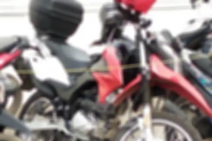 Penampakan motor Suzuki DR 150 di Indonesia.