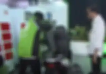 Driver Ojol Sekarang Enggak Repot Lagi Cari Orderan Pakai Motor Listrik 