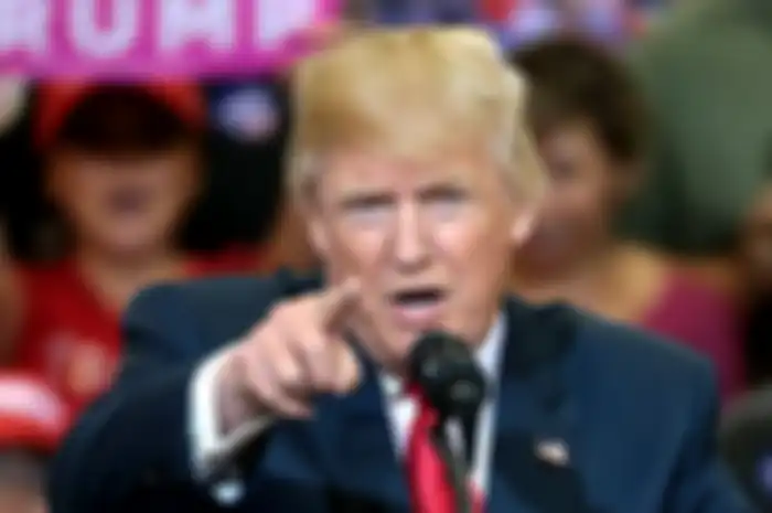 Buat Perekonomian Global Gonjang-ganjing, Usai Donald Trump Positif Covid-19 Saham Turun hingga Harga Emas Naik.