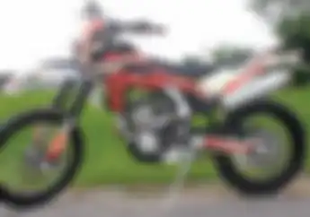 Modifikasi Motor Husqvarna TE250 2010 Modal Kaki-kaki
