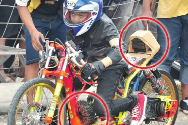 Gir Mental Ke Muka Penonton Gara-gara Joki Balap Kelewat Enteng 