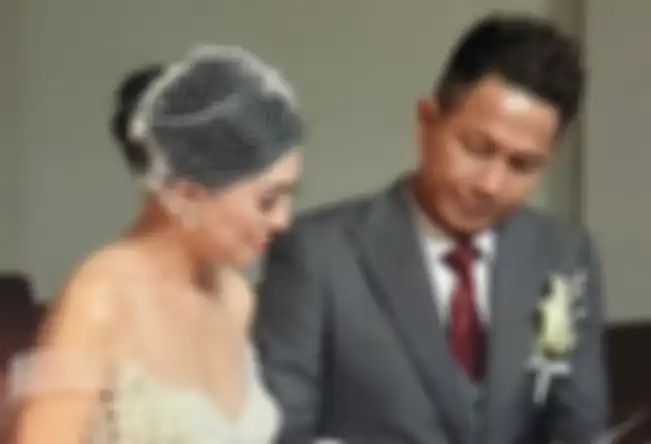 Belum Setahun Pisah dengan Yeslin Wang, Delon Kini Resmi Mempersunting Kekasih Barunya