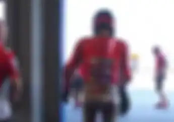 Nekat, Video Jorge Lorenzo Maksa Ikut Latihan Bebas (FP1) MotoGP Jepang, Jalan Masih Terpincang-pincang