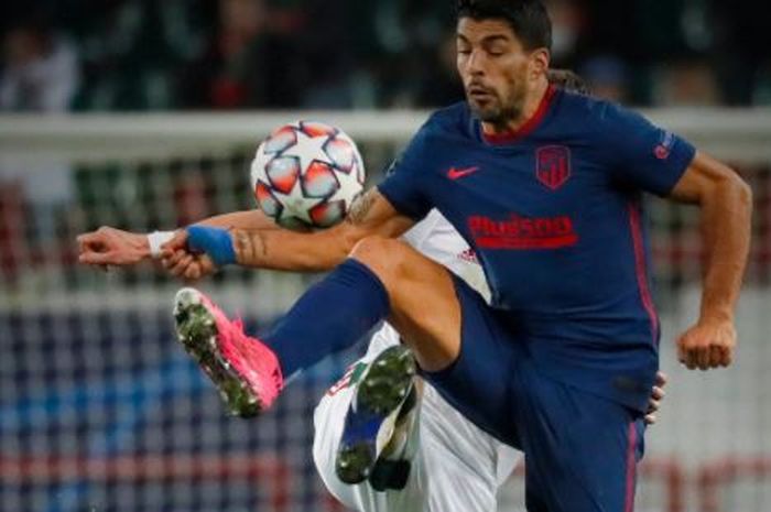 Luis Suarez beraksi dalam duel Liga Champions antara Lokomotiv Moskva vs Atletico Madrid, 3 November 2020.