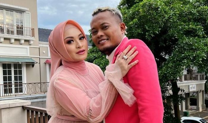 Sule dan Nathalie Holscher