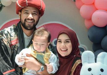 Awas Nyali Kaum Rebahan Bisa Ciut Seketika! Putra Ammar Zoni dan Irish Bella yang Baru Genap Satu Tahun Kini Sudah Bisa Menghasilkan Cuan Secara Mandiri