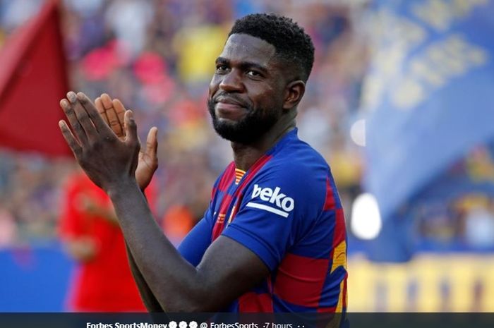 Bek tengah Barcelona asal Prancis, Samuel Umtiti, dikenal ringkih karena sering cedera sehingga akan dibuang ke tim Yunani di bursa transfer musim panas 2022.