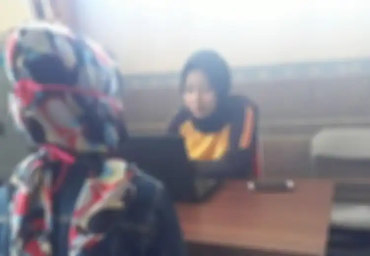 Selingkuh dengan Dua Lelaki Sekaligus, Seorang Ibu Muda Panik Saat Dirinya Hamil, Tak Disangka Dia Justru Lakukan Hal yang Buat tetangga Curiga