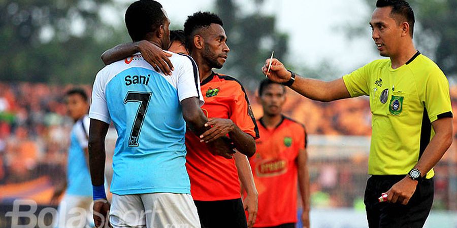 Termasuk Musuh Fan Persib, Dua Wasit Kontroversial Berlisensi FIFA Tak Lolos Seleksi Liga 1 2023-2024