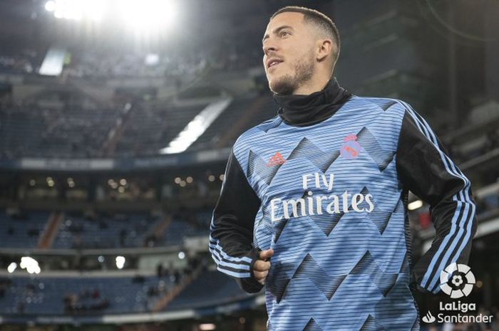 Pemain bintang asal Belgia, Eden Hazard, saat ini mengenakan seragam Real Madrid.