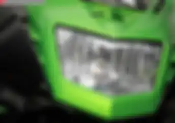 Gampang.. Ganti Bohlam Depan Kawasaki Ninja 150 RR Enggak Perlu Kunci, 5 Menit Kelar