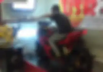 Edan.. Enggak Pake Oprek Mesin, Tenaga Kawasaki Ninja 250 Naik Nyaris 3 DK