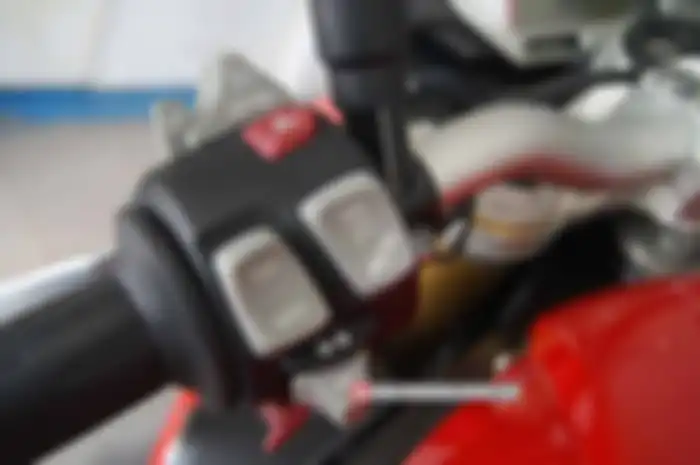 Fungsi Cruise Control Di BMW S1000R Seperti Auto Pilot Jet