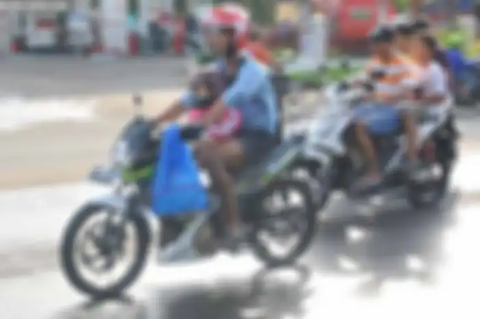 Harap Waspada Jika Membonceng Bayi, Merusak Otak Secara Permanen