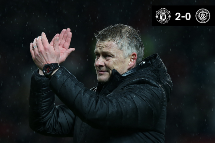 Ekspresi pelatih Manchester United, Ole Gunnar Solskjaer, seusai laga Liga Inggris kontra Manchester City di Stadion Old Trafford, Minggu (8/3/2020).