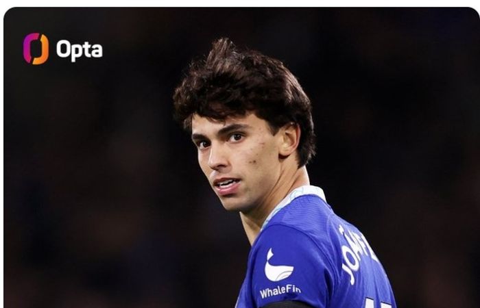 Pemain Chelsea, Joao Felix, mendapatkan kartu merah pada laga debutnya saat Chelsea bersua Fulham di laga tunda pekan ke-7 Liga Inggris 2022-2023, Jumat (13/1/2023)