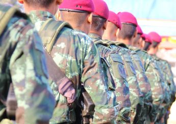 Demi Gaet Perempuan, Pria di Surabaya Ini Nekat Menyamar Jadi Marinir Gadungan Berpangkat Mayjen TNI Hanya dengan Bermodal Seragam PDL Bintang Dua