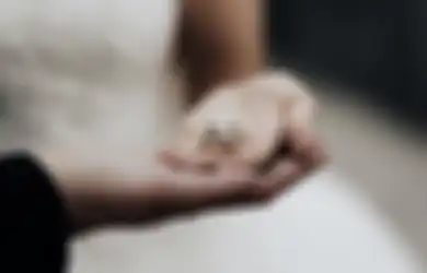 Risau Tak Kunjung Temukan Tambatan Hati, Amalkan Doa Ini agar Dipertemukan dengan Jodoh Terbaik, Bacaan untuk Laki-laki dan Perempuan Berbeda