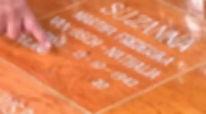 Makam Suzanna tanpa ada tanggal kematiannya 