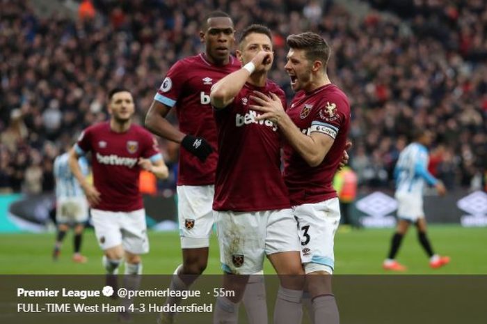 Javier &quot;Chicharito&quot; Hernandez, penentu kemenangan West Ham United atas Huddersfield, 16 Maret 2019.