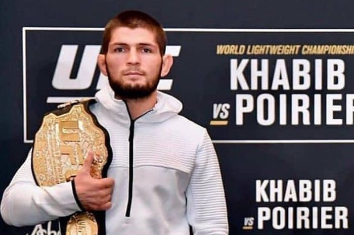 Khabib Nurmagomedov harus mempertahankan sabuk juara kelas ringan miliknya dalam laga utama UFC 242 yang digelar di Uni Emirat Arab, Sabtu (7/9/2019)