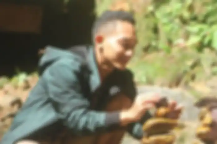 Zulfani Pasha atau Ikal Laskar Pelangi