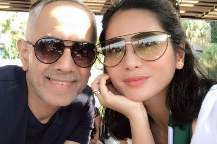 Sukdev Singh dan Bunga Zainal