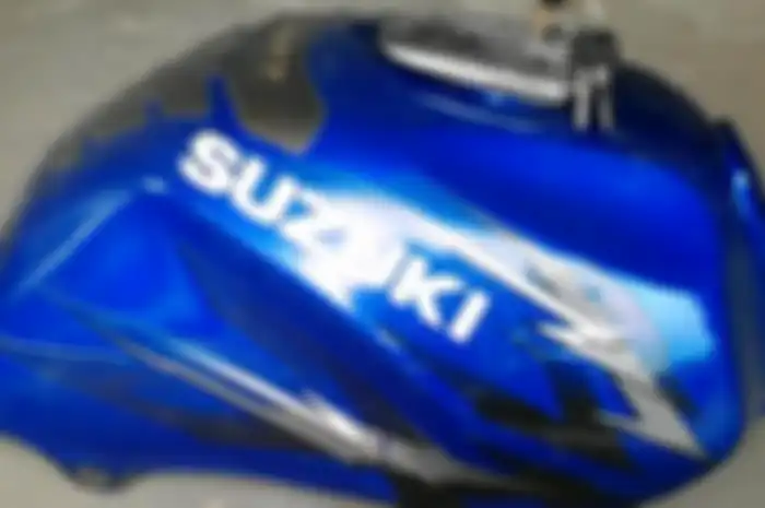 Ilustrasi tangki Suzuki Thunder 125.