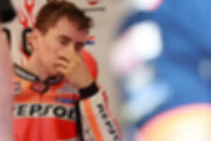 Jorge Lorenzo secara mengejutkan akan pensiun usai MotoGP Valencia 2019.