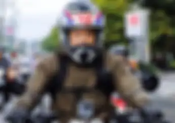 Ariel Noah Jadi Pusat Perhatian Saat Turing ke Salatiga, Harga Helm dan Motornya Bikin Panas Dingin