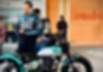 Presiden Jokowi Bebas Naik Motor Apa Saja, Tapi Kalau Mobil Harus Warna Hitam