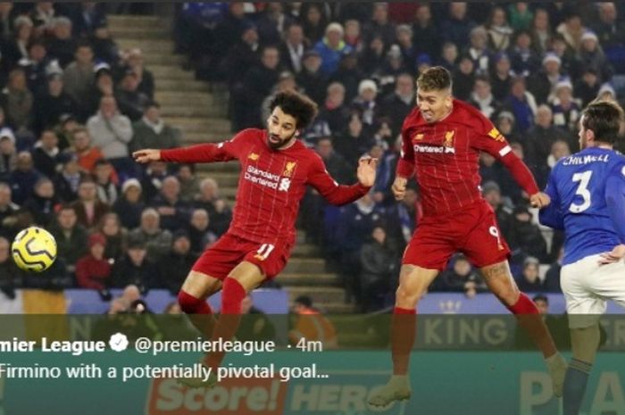 Striker Liverpool, Roberto Firmino, menjebol gawang Leicester City dalam laga di King Power Stadium, Kamis (26/12/2019).