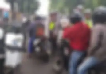 Polda Metro Jaya Gelar Razia Gabungan Sampai Tanggal 12 Mei, Pemotor Main Ponsel Jadi Incaran