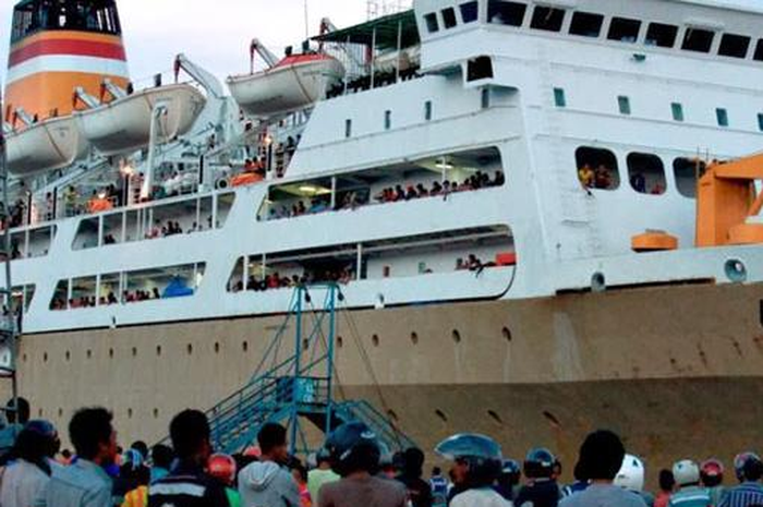 Jadwal Kapal Pelni Surabaya-Makassar Desember 2022 Dengan KM Unsini, Ada Pantai Losari.