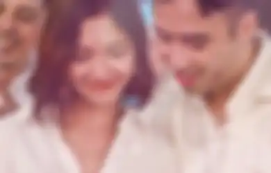 Awalnya Teman, Ini 6 Perjalanan Cinta Vidi Aldiano dan Sheila Dara!