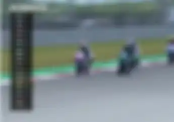 Contek Ilmu Gurunya, Video Murid Rossi Salip Dua Pembalap Sekaligus di Moto3 Amerika