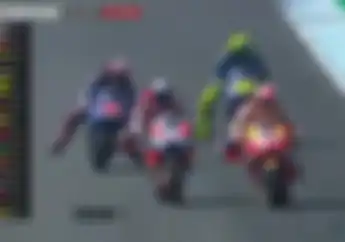 Video Detik-detik Duel Marquez -Dovizioso di Lap Akhir MotoGP Thailand 2018, Tegang Banget!