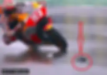 Johann Zarco Crash, Kondisi Sirkuit Banyak Serpihan, FP2 MotoGP Valencia Red Flag