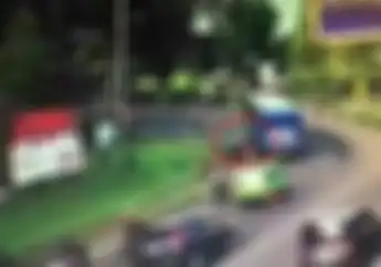 Ini Video Kronologis Kecelakaan Motor Dan Bus di Putaran Exit Toll Terminal Baranang Siang Bogor, 1 Tewas!