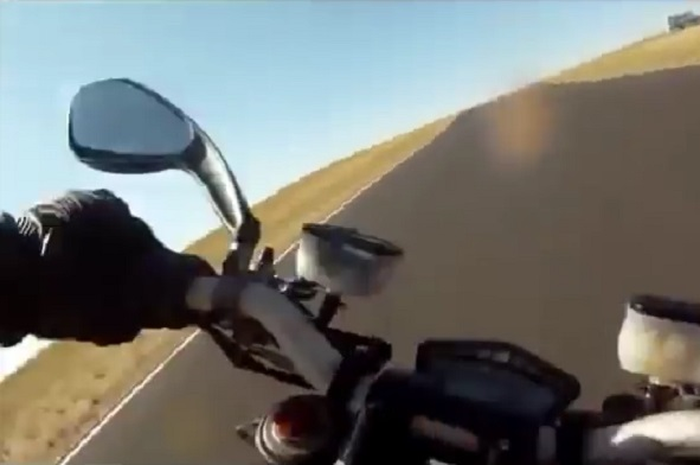 Tank slapper