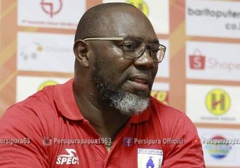 Blak-blakan soal Kondisi Persipura, Jacksen F Tiago: Tidak Ada Hari Tanpa Masalah