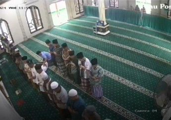 Masya Allah, Viral Pria Ini Meninggal Dunia dalam Keadaan Sedang Sujud Tatkala Ikut Salat Dzuhur: Aku Iri Padamu Pak