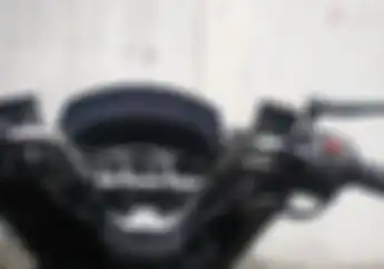 Terlihat Makin Elegan Honda PCX 150 Menggunakan Saklar Bajaj Pulsar